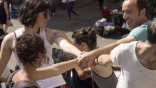 Migrant bodies, Handshake action in Zagreb 2018, ©HIPP